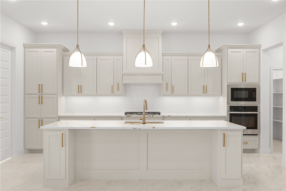 Bryan, Texas, 77808, United States, 3 Bedrooms Bedrooms, ,3 BathroomsBathrooms,Residential,For Sale,1990427