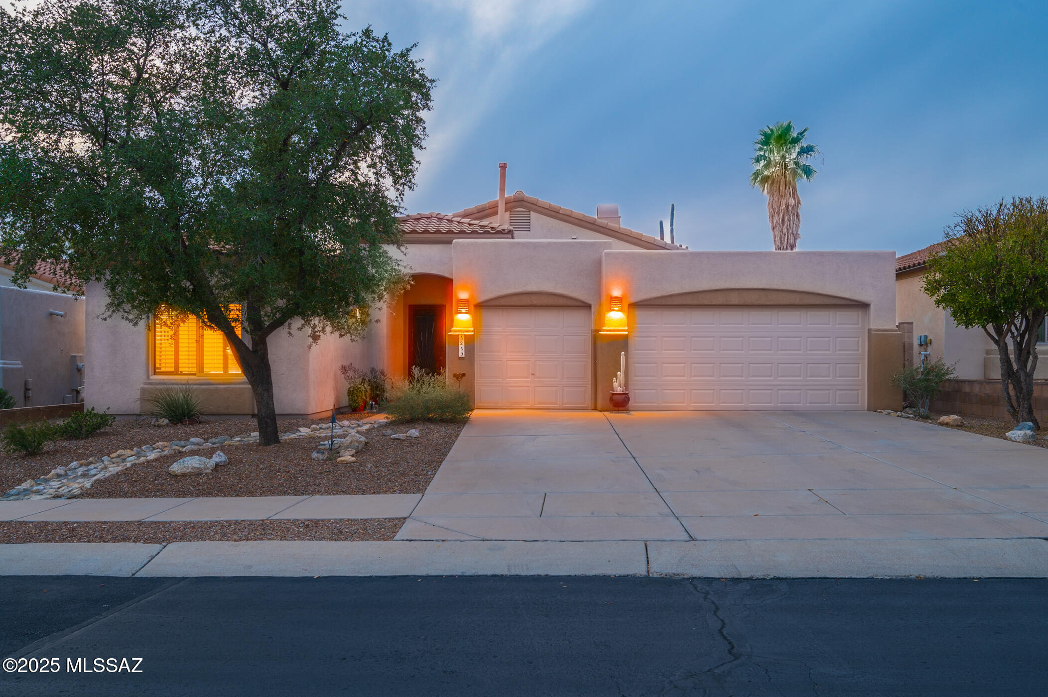 Tucson, Arizona, 85749, United States, 3 Bedrooms Bedrooms, ,3 BathroomsBathrooms,Residential,For Sale,1999814