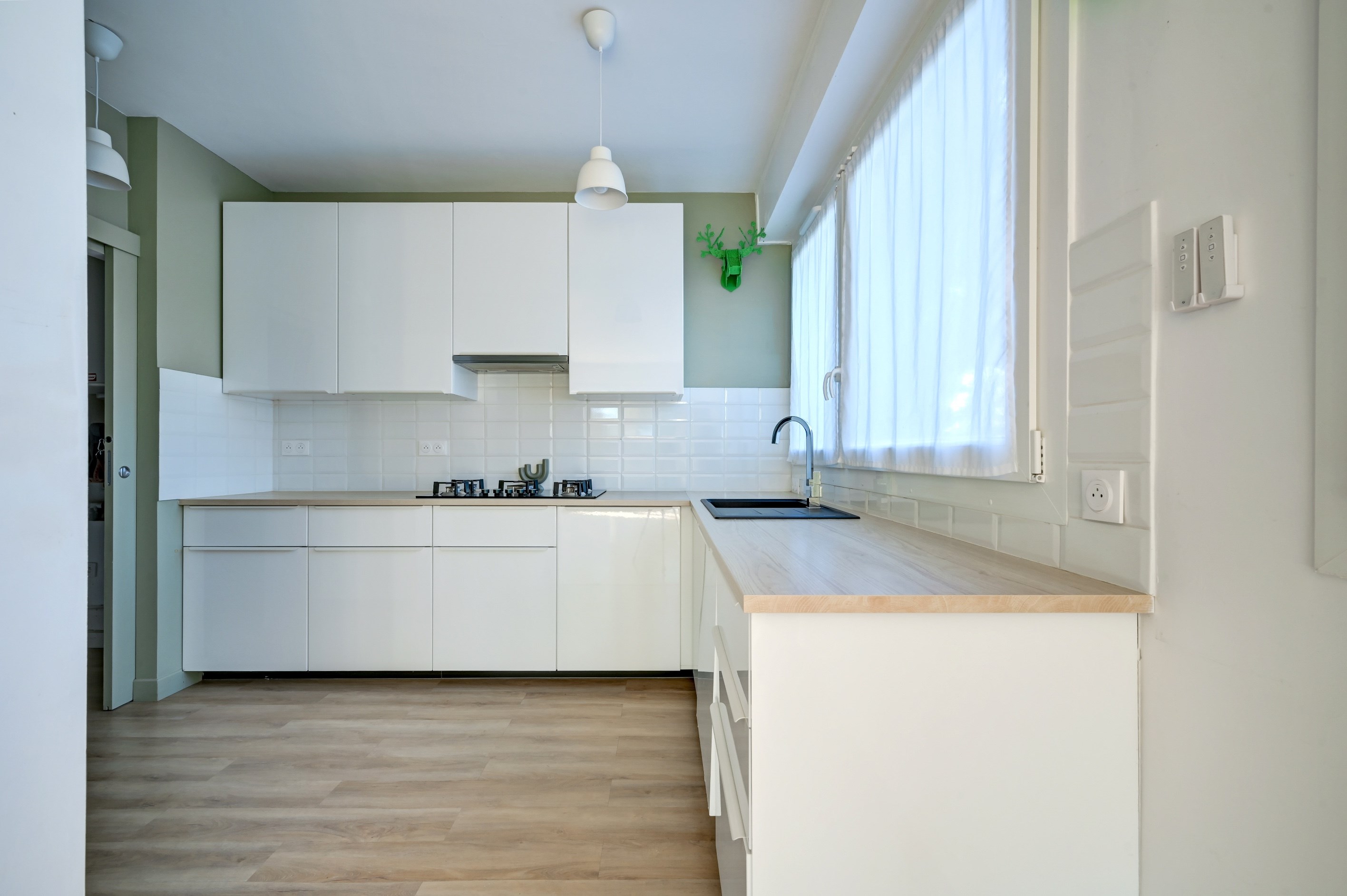  For Sale – 3-Bedroom Apartment in the City Center - 物件實景