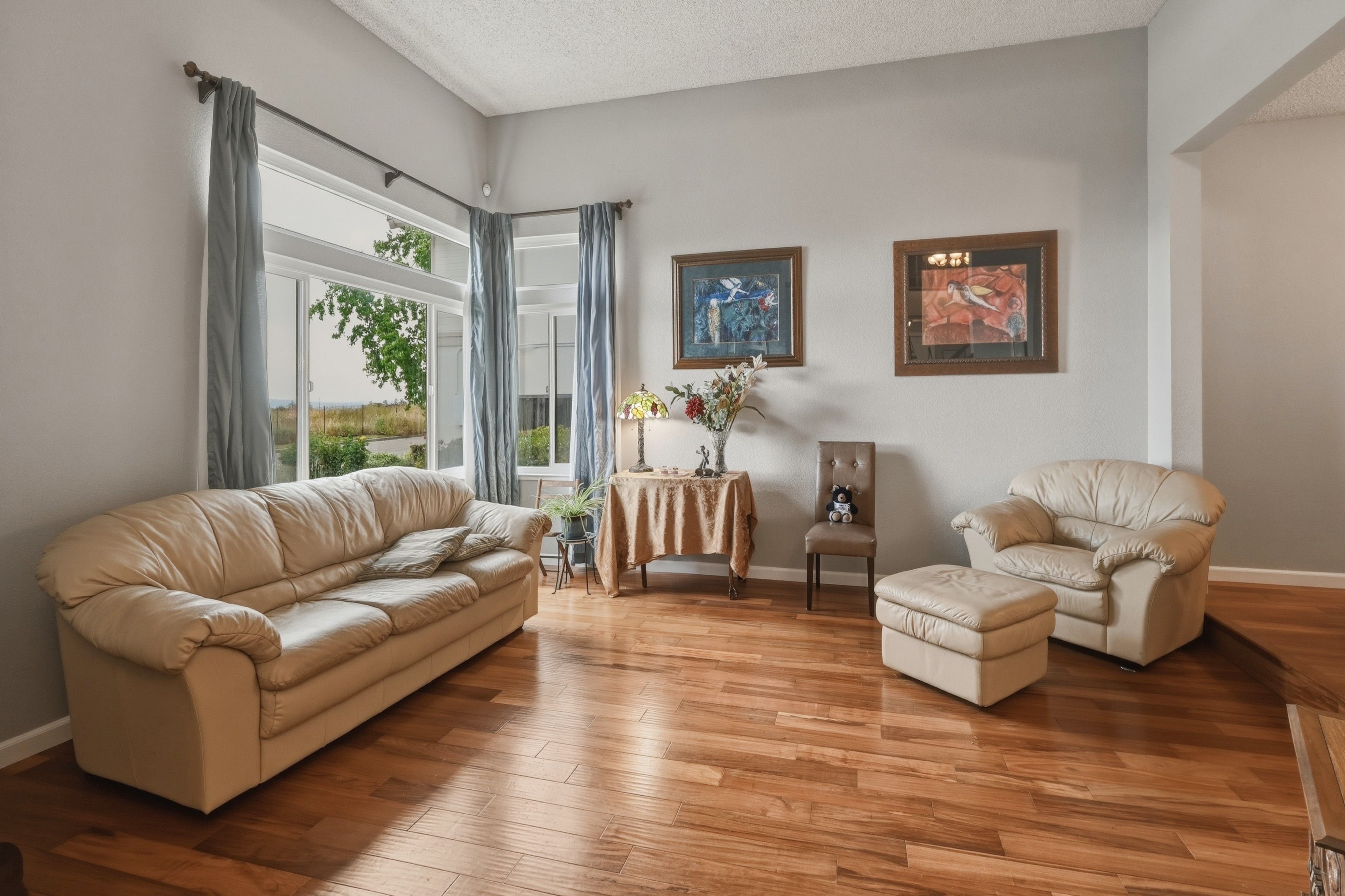  Stunningly Upgraded Home with Modern Amenities and Charm - 物件實景