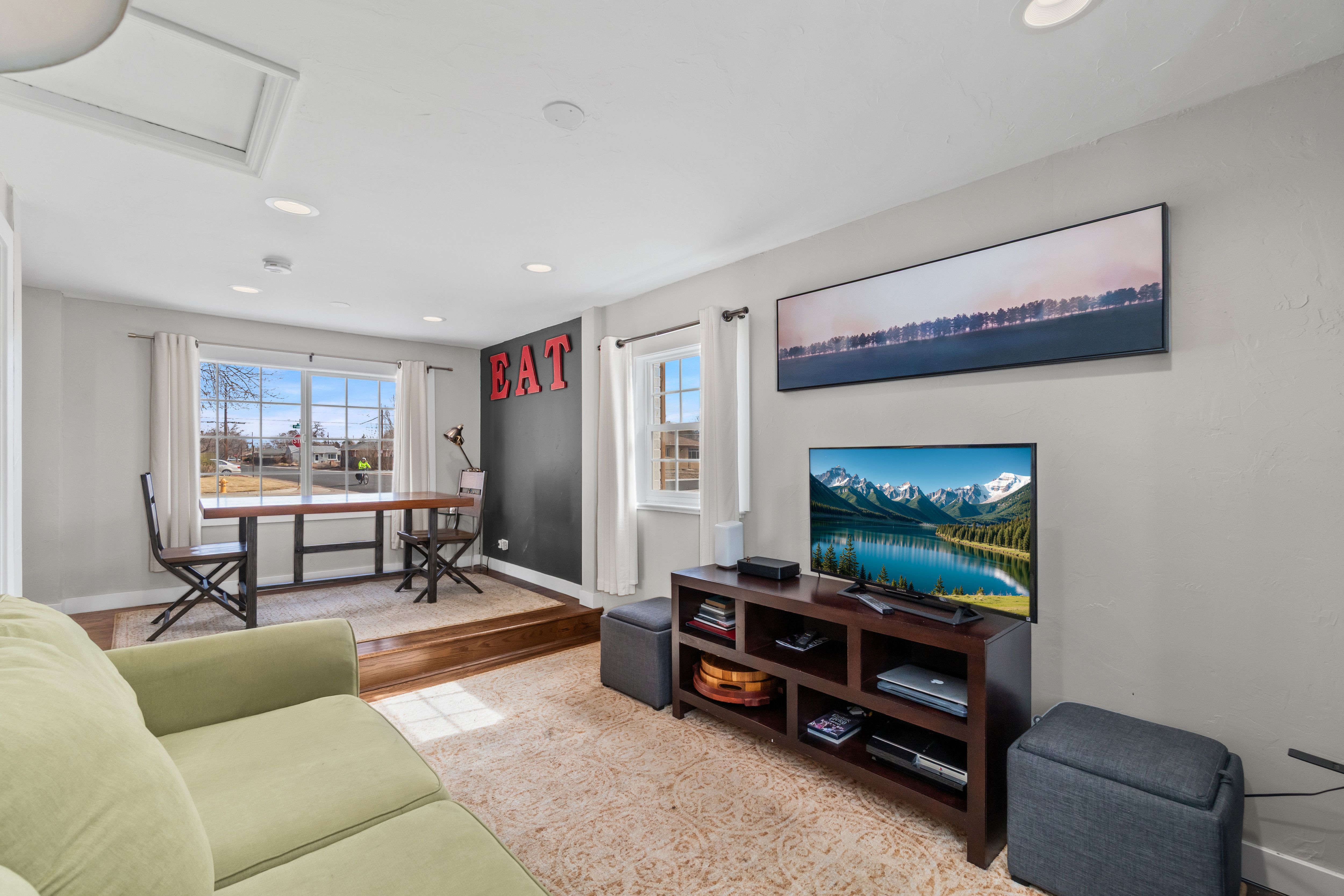  South Park Hill Remodeled 3 Bedroom, 2 Bath Brick Ranch on Corner Lot - 物件實景