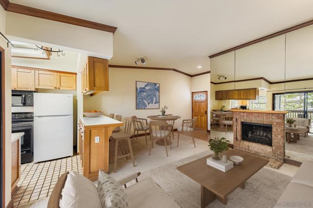 La Jolla, California, 92037, United States, 1 Bedroom Bedrooms, ,1 BathroomBathrooms,Residential,For Sale,2007848