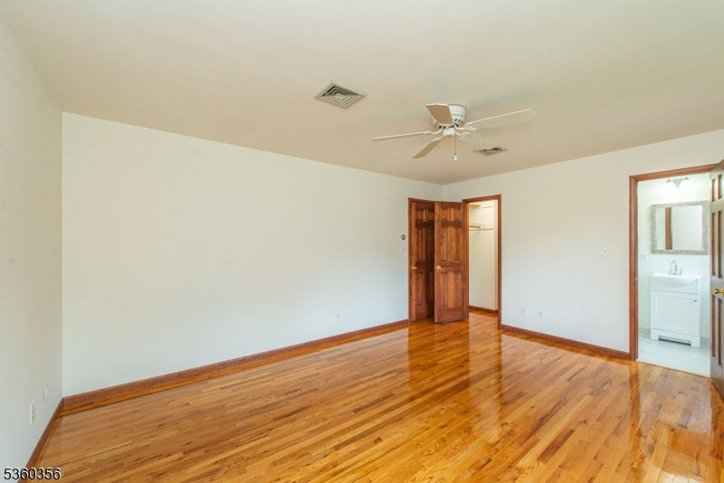 Montville Twp., New Jersey, 07082, United States, 4 Bedrooms Bedrooms, ,3 BathroomsBathrooms,Residential,For Sale,1834822