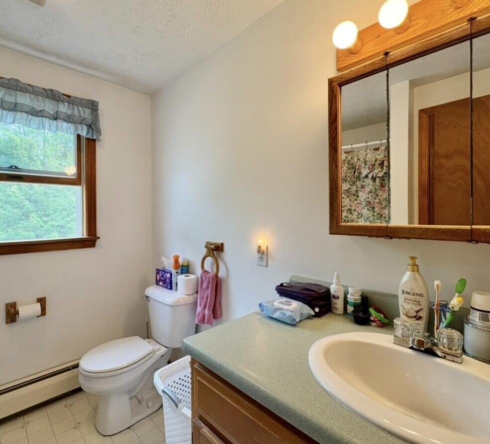 Waterboro, Maine, 04087, United States, 5 Bedrooms Bedrooms, ,3 BathroomsBathrooms,Residential,For Sale,1911570