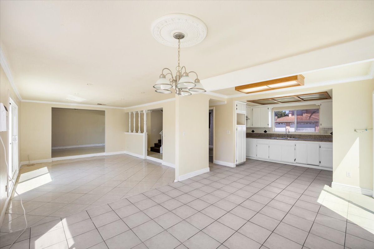 Chino, California, 91710, United States, 5 Bedrooms Bedrooms, ,3 BathroomsBathrooms,Residential,For Sale,1943036