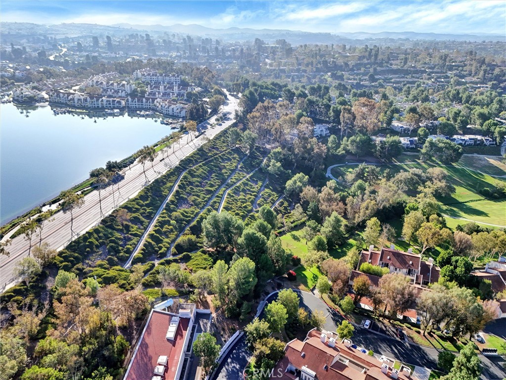 Mission Viejo, California, 92692, United States, 2 Bedrooms Bedrooms, ,2 BathroomsBathrooms,Residential,For Sale,1939643