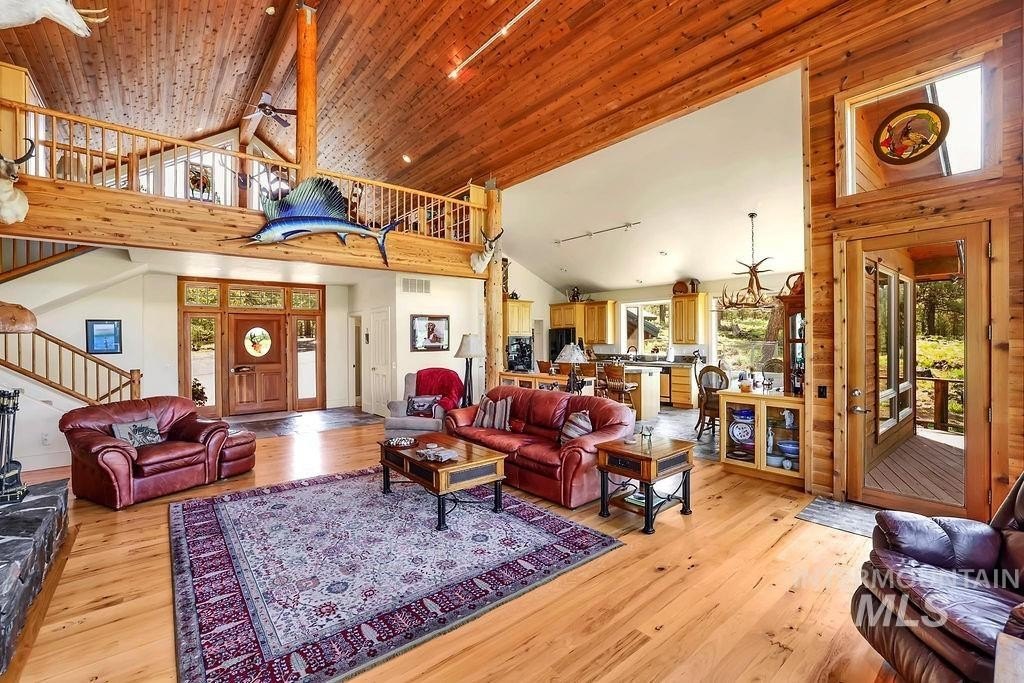 New Meadows, Idaho, 83654, United States, 3 Bedrooms Bedrooms, ,3 BathroomsBathrooms,Residential,For Sale,1976382