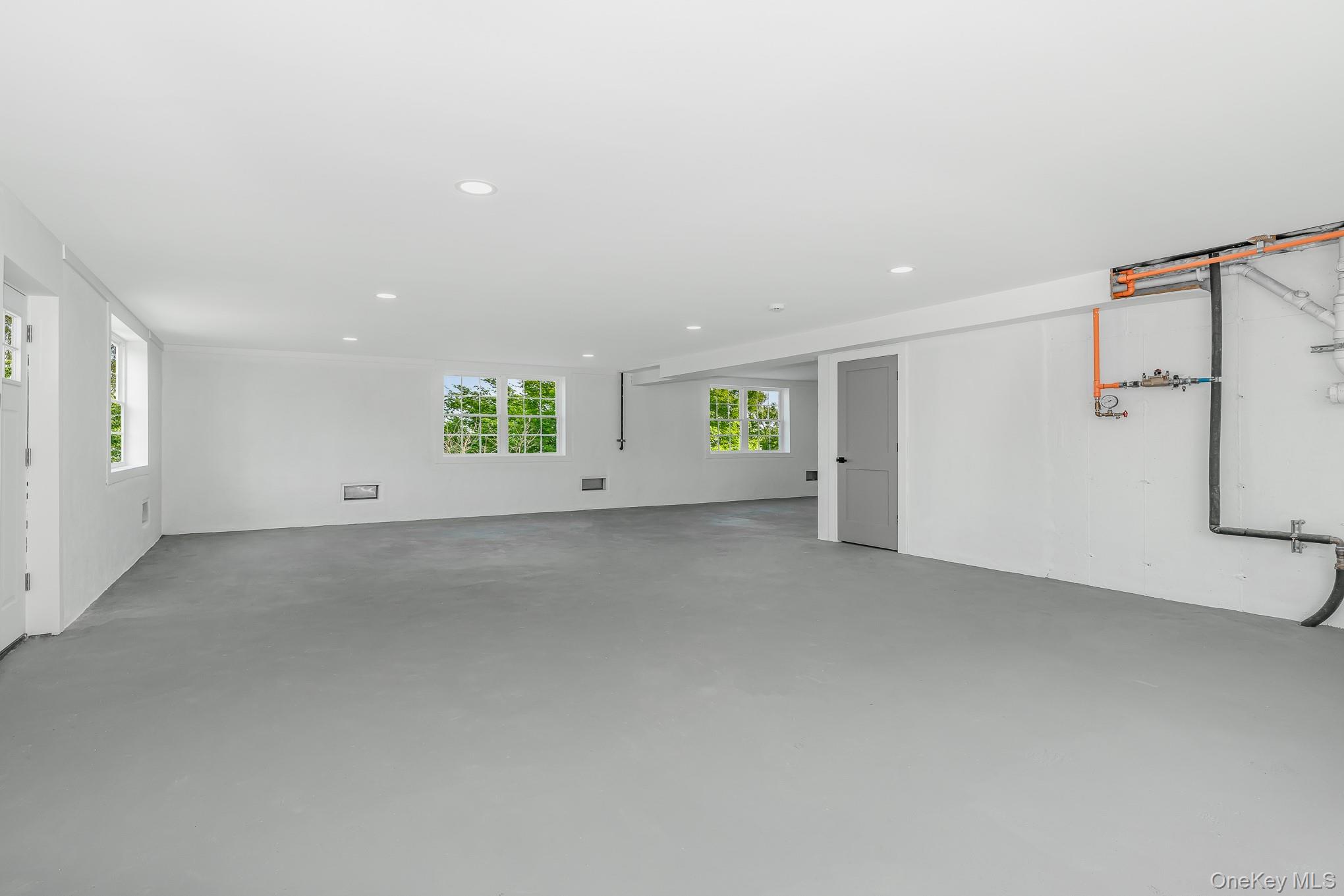 Bellmore, New York, 11710, United States, 5 Bedrooms Bedrooms, ,3 BathroomsBathrooms,Residential,For Sale,1977059