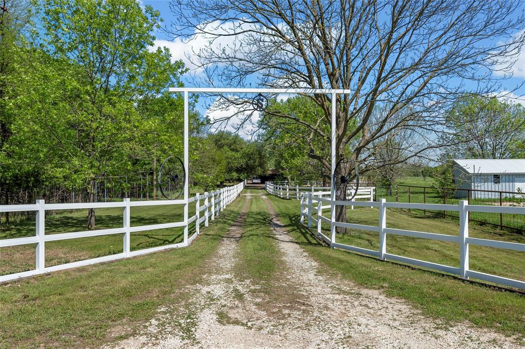 Mexia, Texas, 76667, United States, 3 Bedrooms Bedrooms, ,2 BathroomsBathrooms,Residential,For Sale,1770816