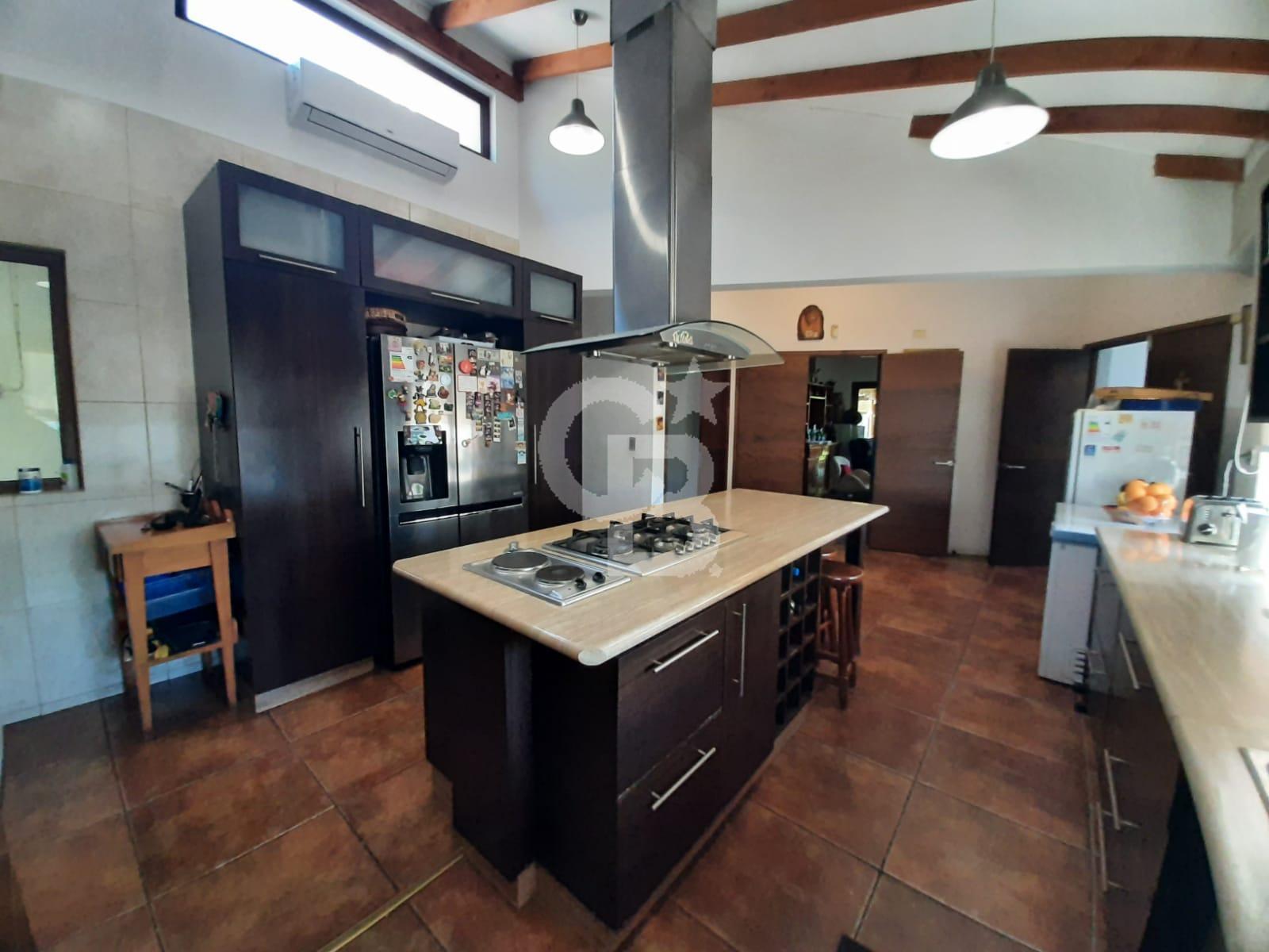 Colina, Chile, 5 Bedrooms Bedrooms, ,5 BathroomsBathrooms,Residential,For Sale,1987480