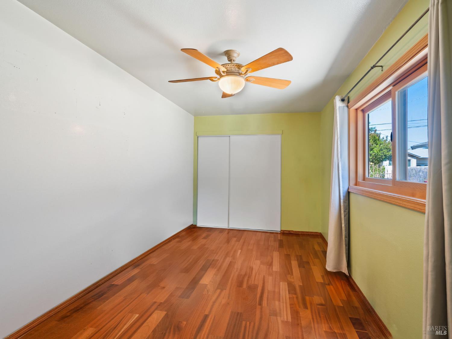 Napa, California, 94558, United States, 3 Bedrooms Bedrooms, ,2 BathroomsBathrooms,Residential,For Sale,1837872