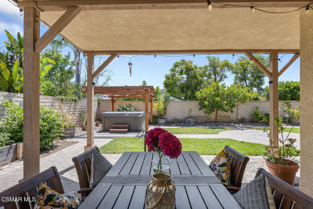 Newbury Park, California, 91320, United States, 4 Bedrooms Bedrooms, ,4 BathroomsBathrooms,Residential,For Sale,1941657