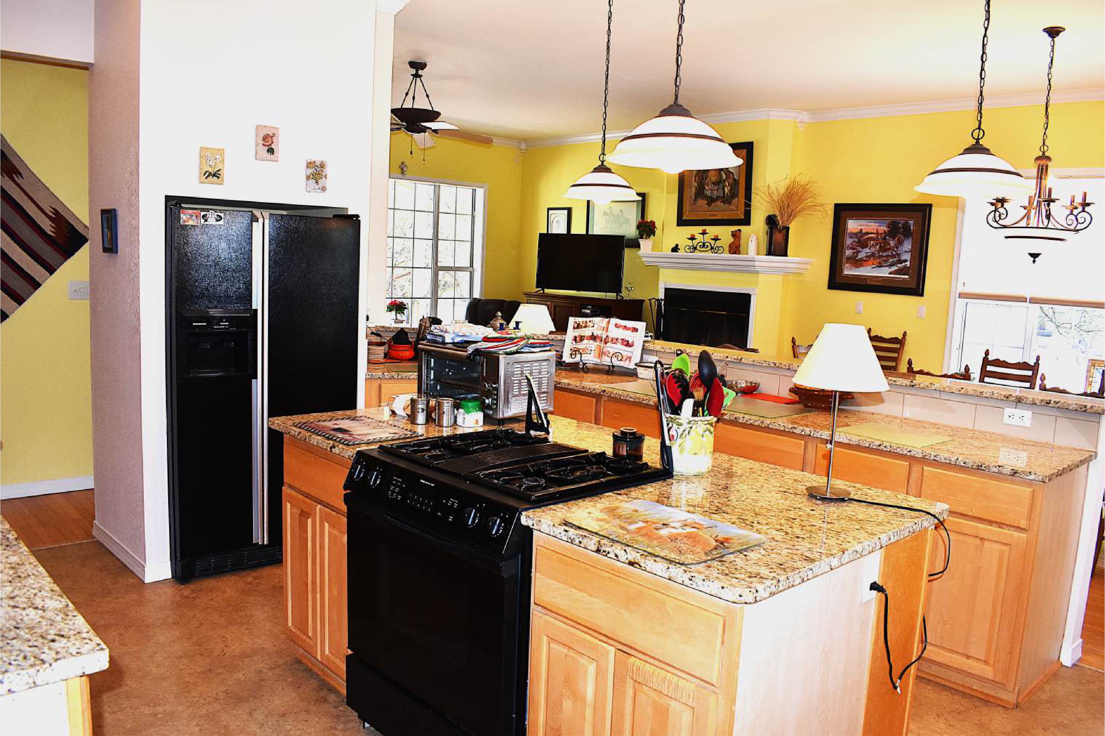 Alto, New Mexico, 88312, United States, 3 Bedrooms Bedrooms, ,3 BathroomsBathrooms,Residential,For Sale,1982199