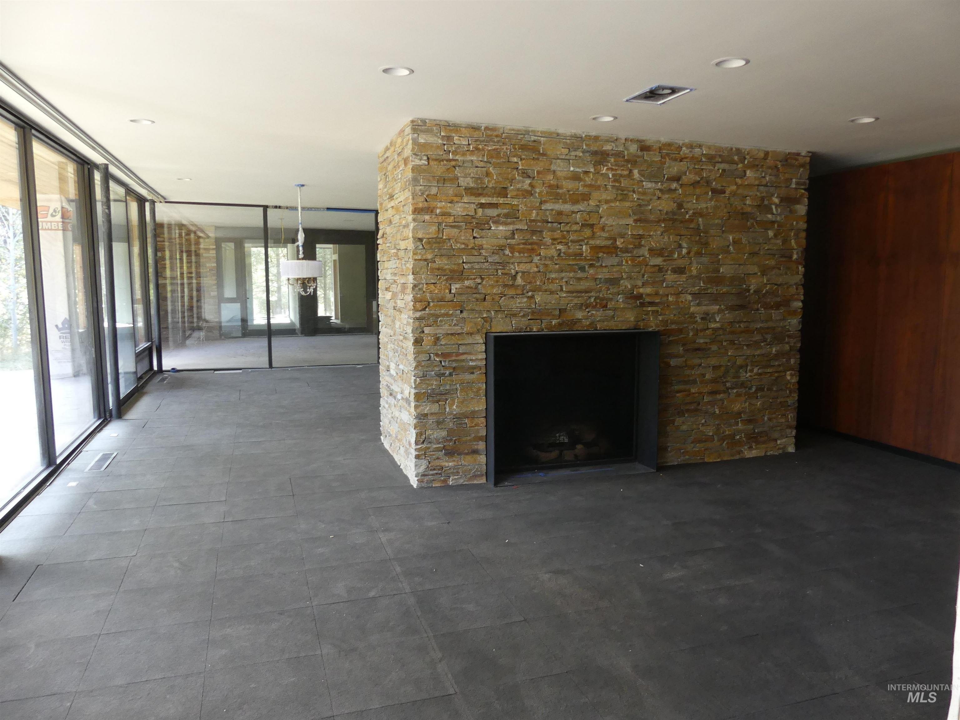 New Meadows, Idaho, 83654, United States, 4 Bedrooms Bedrooms, ,4 BathroomsBathrooms,Residential,For Sale,1980814