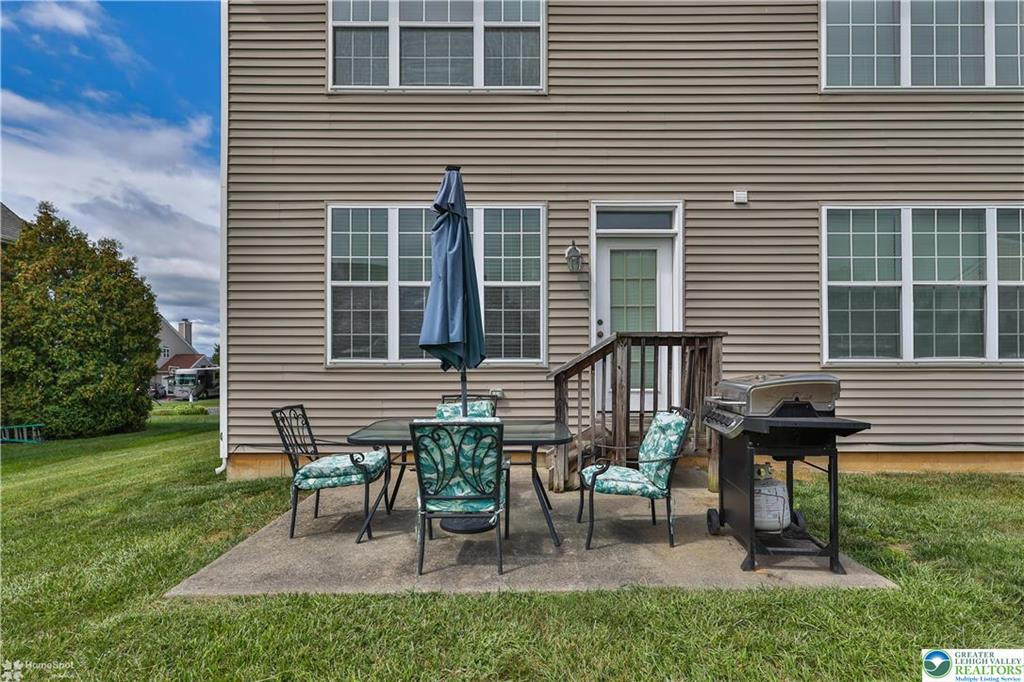 Easton, Pennsylvania, 18040, United States, 4 Bedrooms Bedrooms, ,3 BathroomsBathrooms,Residential,For Sale,1984149