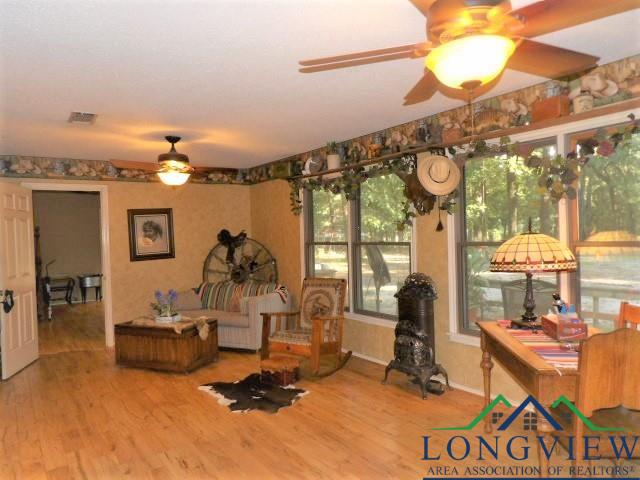 912 CR 3920, Hawkins, Texas, 75765, United States, 4 Bedrooms Bedrooms, ,3 BathroomsBathrooms,Residential,For Sale,912 CR 3920,1629044