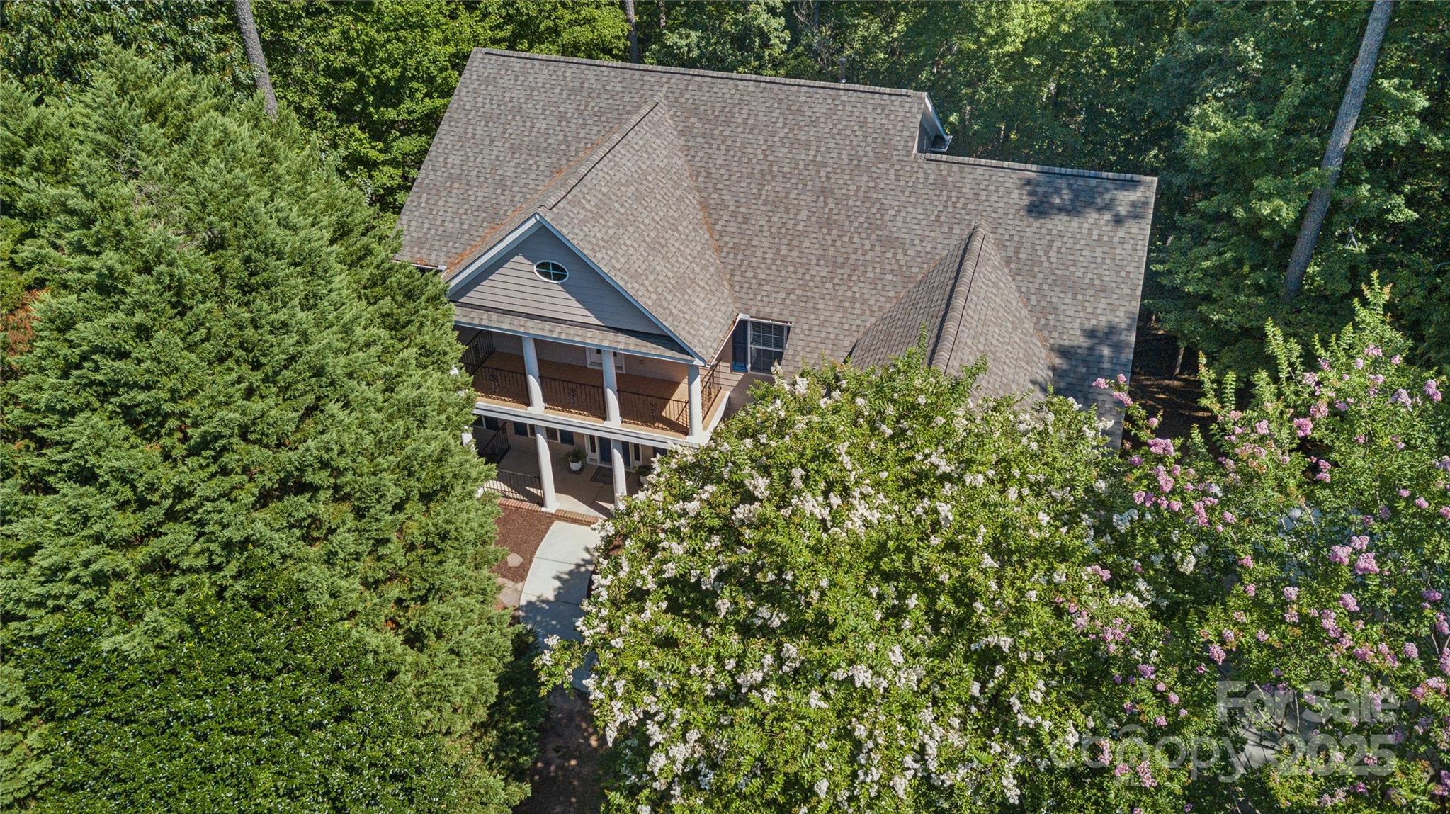Tega Cay, South Carolina, 29708, United States, 4 Bedrooms Bedrooms, ,4 BathroomsBathrooms,Residential,For Sale,1906873