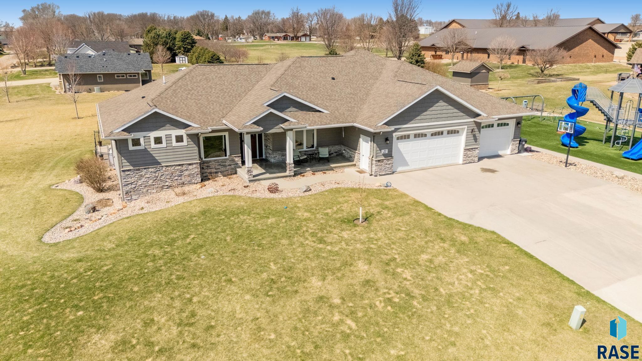 Lester, Iowa, 51242, United States, 4 Bedrooms Bedrooms, ,5 BathroomsBathrooms,Residential,For Sale,1926718