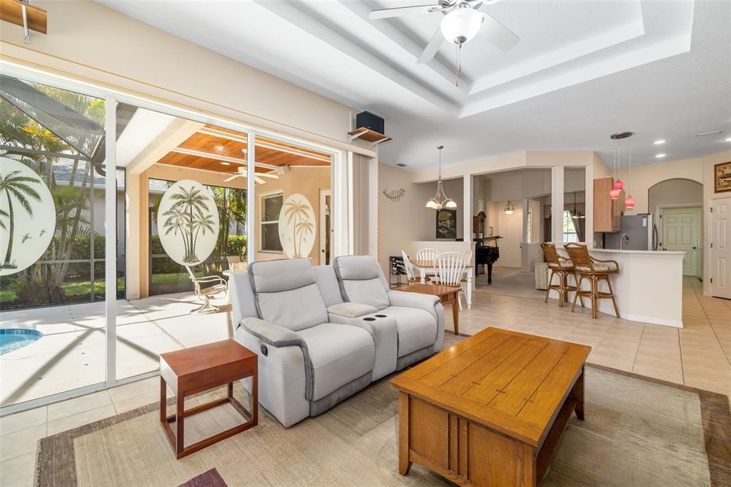 Bradenton, Florida, 34212, United States, 4 Bedrooms Bedrooms, ,3 BathroomsBathrooms,Residential,For Sale,1805204