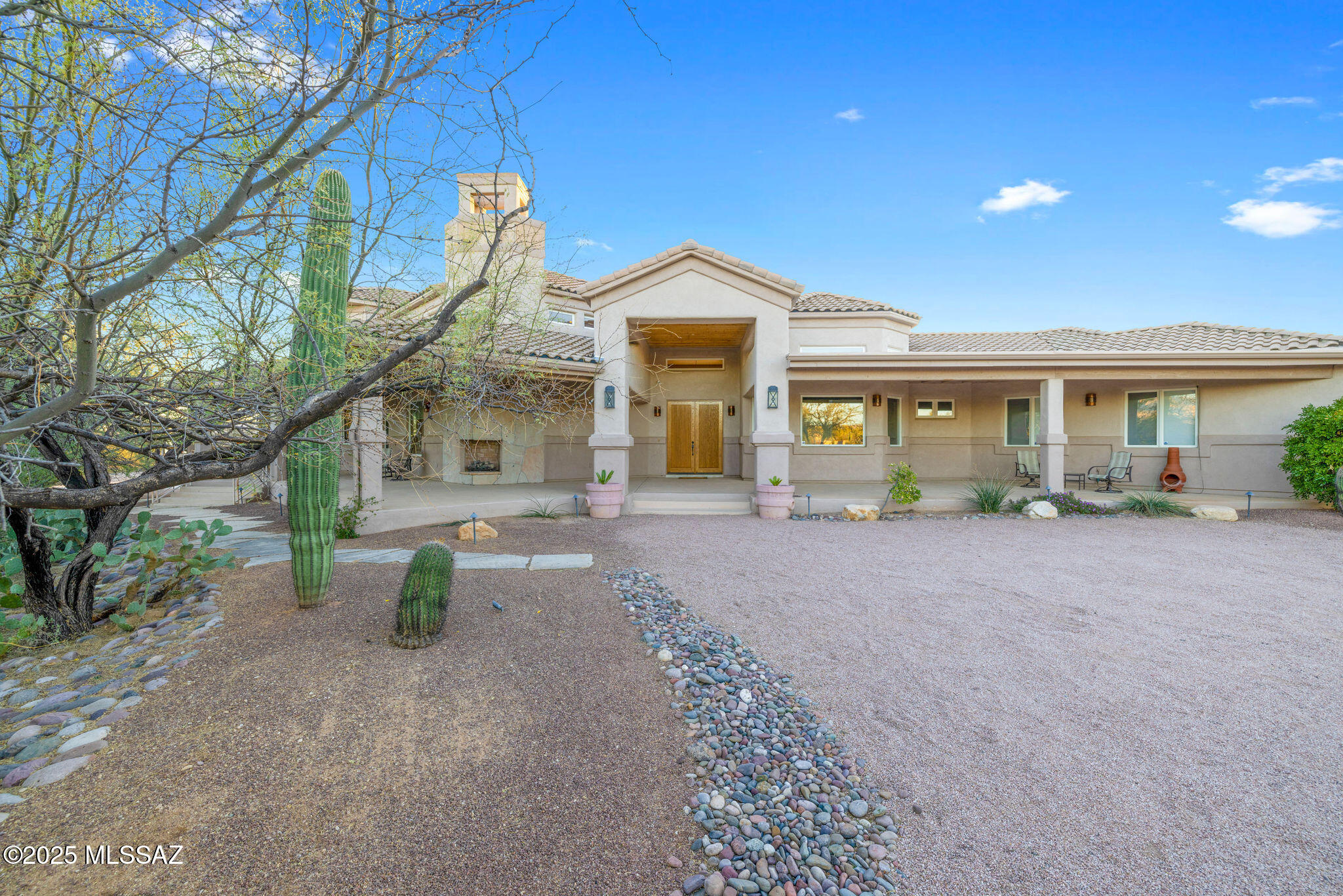 Tucson, Arizona, 85742, United States, 6 Bedrooms Bedrooms, ,6 BathroomsBathrooms,Residential,For Sale,1828344