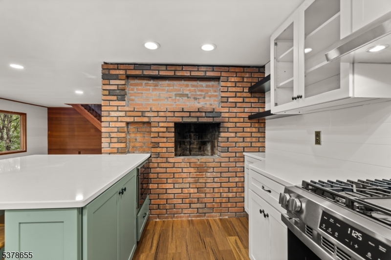 Lebanon Twp., New Jersey, 08826, United States, 3 Bedrooms Bedrooms, ,2 BathroomsBathrooms,Residential,For Sale,1972672