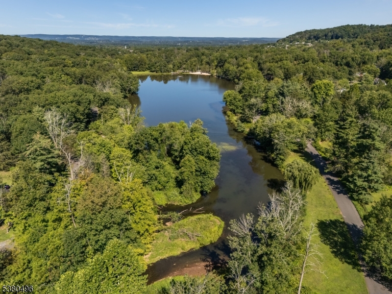 Bridgewater Twp., New Jersey, 07920, United States, 3 Bedrooms Bedrooms, ,2 BathroomsBathrooms,Residential,For Sale,1927151