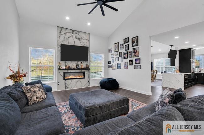 Bordentown Twp, New Jersey, 08505, United States, 4 Bedrooms Bedrooms, ,4 BathroomsBathrooms,Residential,For Sale,1989355