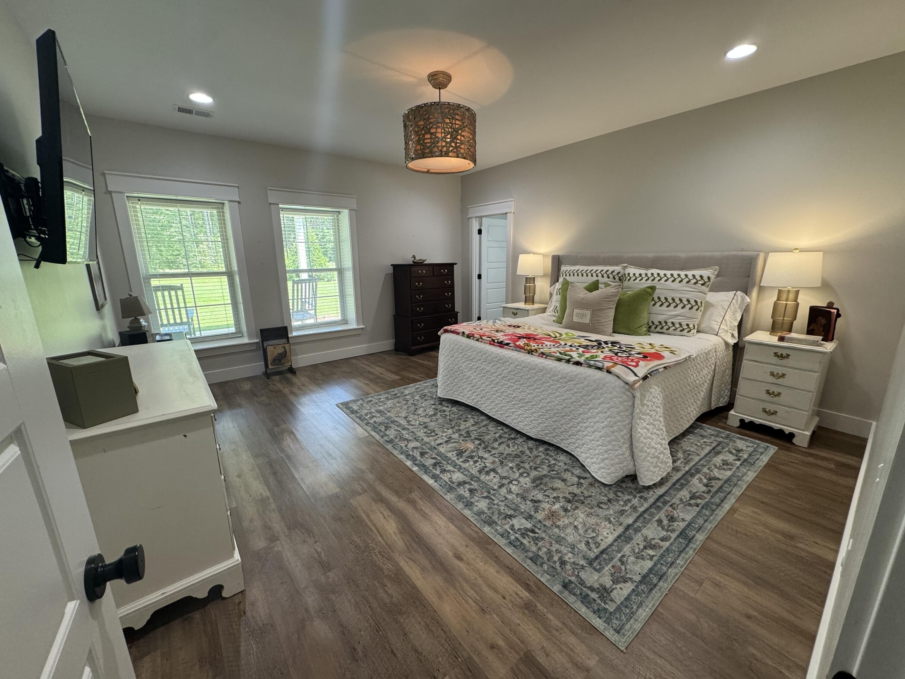 Sumter, South Carolina, 29150, United States, 5 Bedrooms Bedrooms, ,4 BathroomsBathrooms,Residential,For Sale,1982149