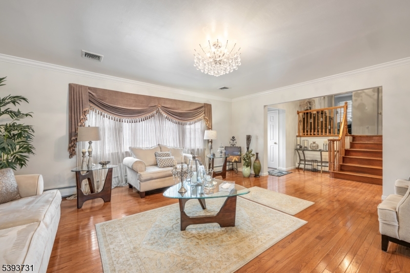 Woodland Park, New Jersey, 07424, United States, 3 Bedrooms Bedrooms, ,3 BathroomsBathrooms,Residential,For Sale,1984808