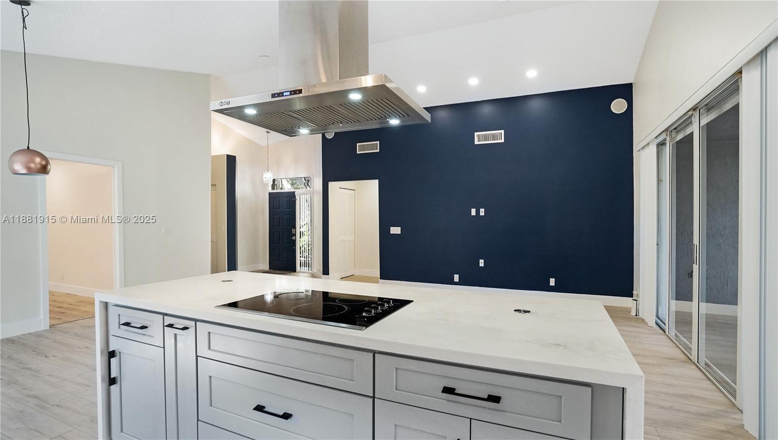 Plantation, Florida, 33322, United States, 3 Bedrooms Bedrooms, ,2 BathroomsBathrooms,Residential,For Sale,1947499