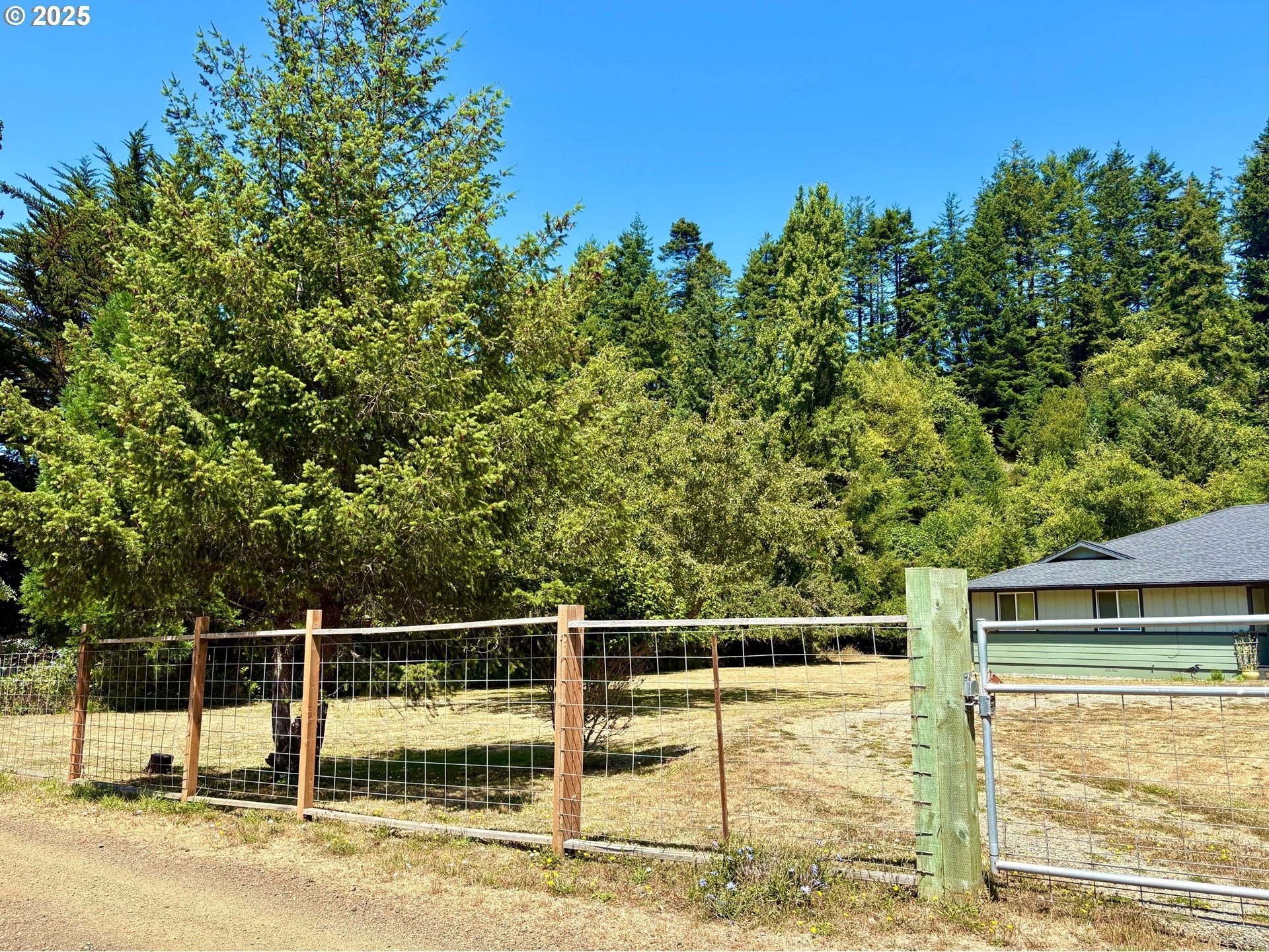 Gold Beach, Oregon, 97444, United States, 4 Bedrooms Bedrooms, ,3 BathroomsBathrooms,Residential,For Sale,1978600