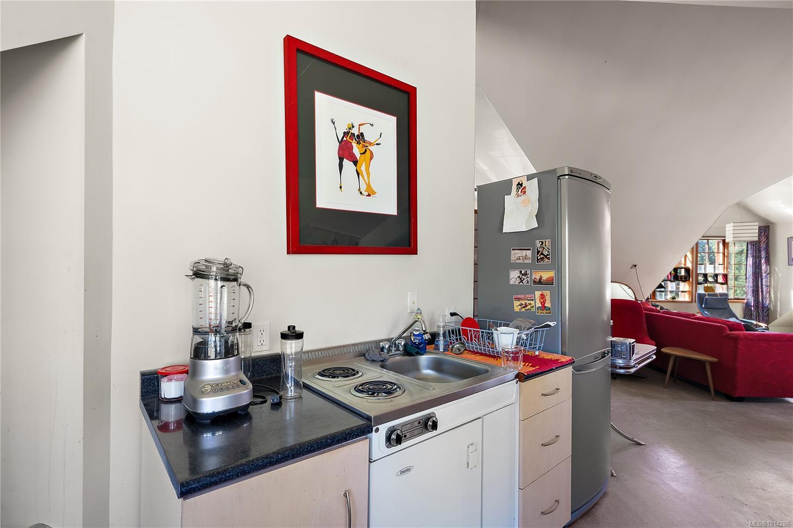 NORTH SAANICH, British Columbia, V8L 5P8, CA, 7 Bedrooms Bedrooms, ,Residential,For Sale,1948660