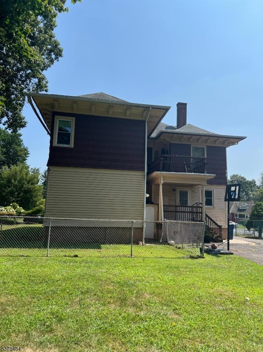 Plainfield City, New Jersey, 07063, United States, 6 Bedrooms Bedrooms, ,5 BathroomsBathrooms,Residential,For Sale,1967599