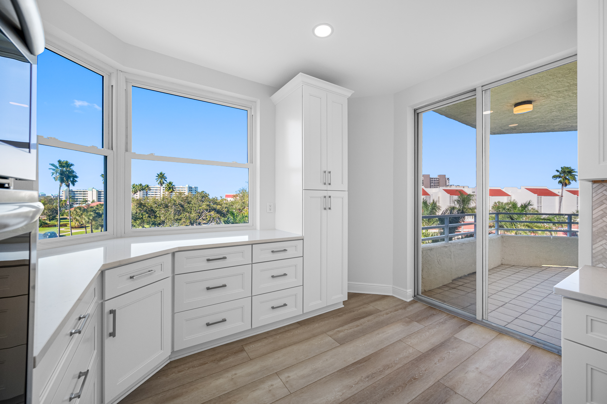 South Pasadena, Florida, 33707, United States, 2 Bedrooms Bedrooms, ,2 BathroomsBathrooms,Residential,For Sale,1987070