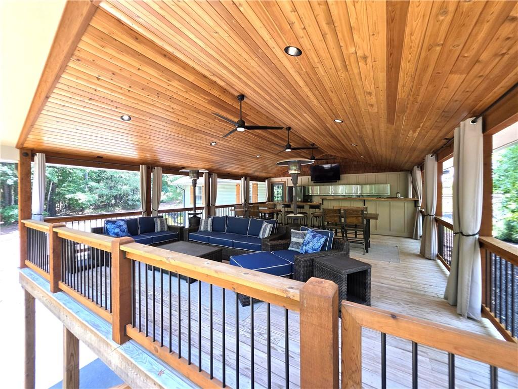 Cleveland, Georgia, 30528, United States, 4 Bedrooms Bedrooms, ,3 BathroomsBathrooms,Residential,For Sale,1986122