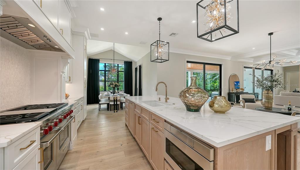 Sarasota, Florida, 34242, United States, 4 Bedrooms Bedrooms, ,6 BathroomsBathrooms,Residential,For Sale,2003081