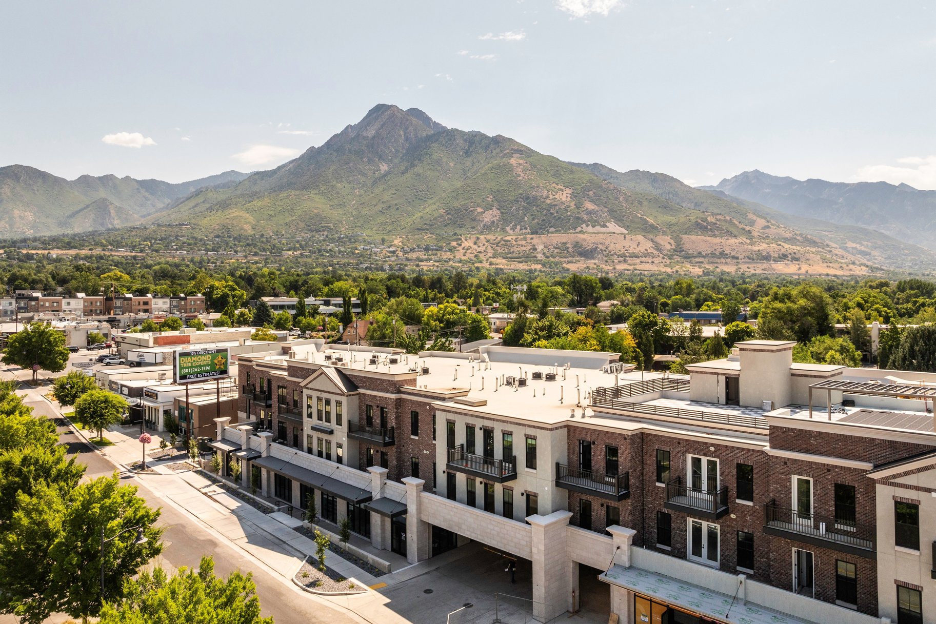  Effortless Luxury Condo Living In The Heart Of Holladay Village - 物件實景