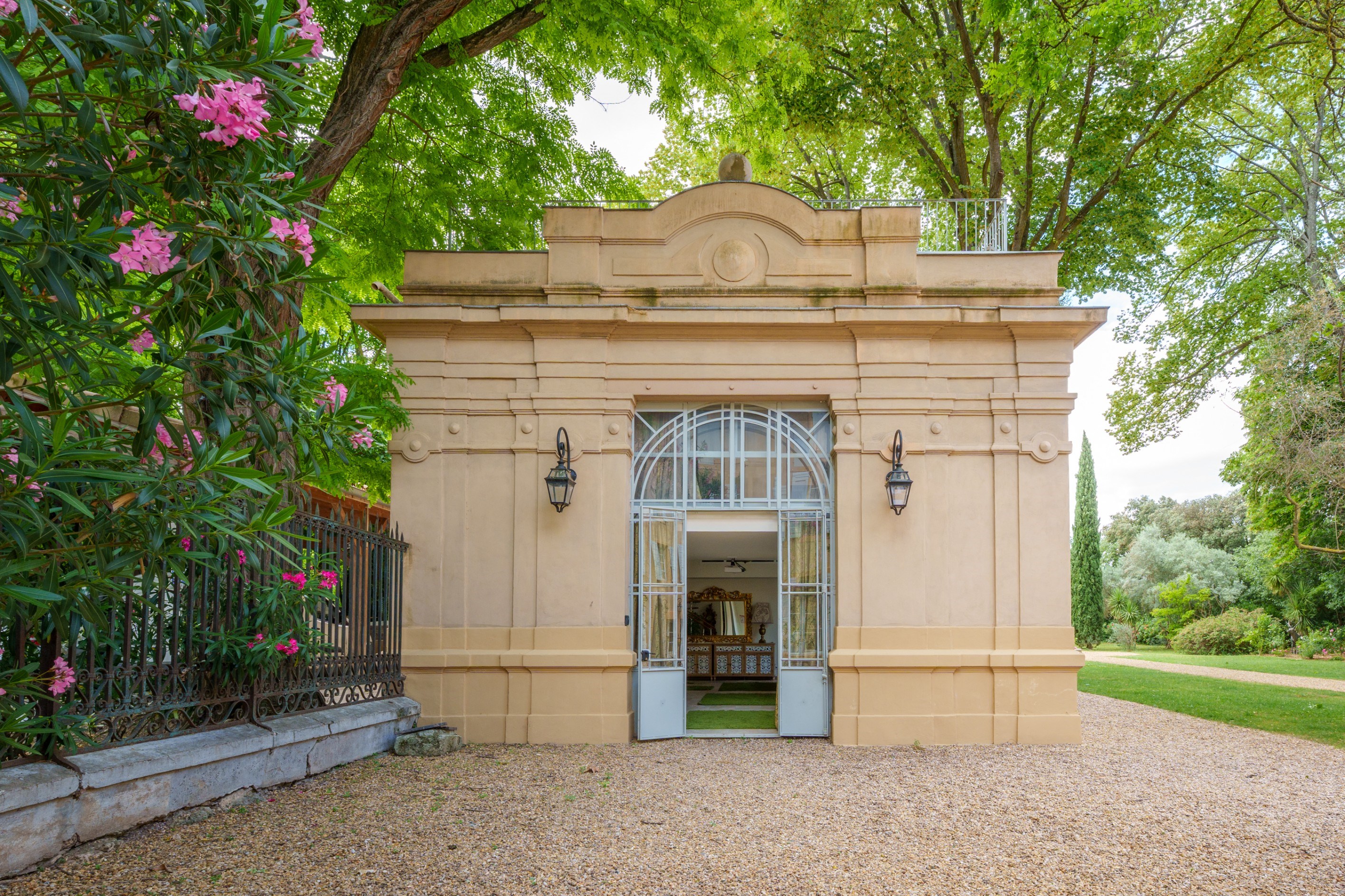  Wine Estate, Luxury Hospitality Business & Historic Château - 物件實景