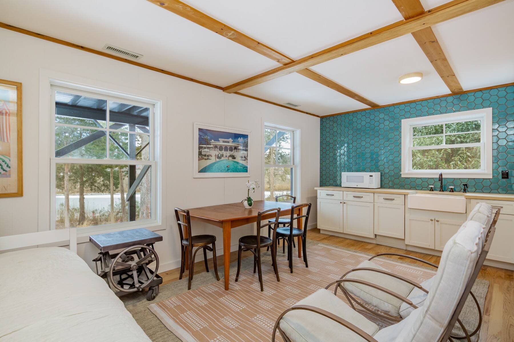  Southampton Cove Retreat - Renovated 3BR with Water Views - 物件實景