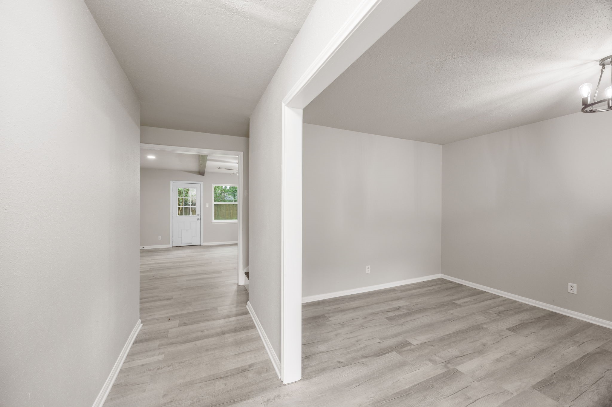  10647 Hazelhurst Drive - 物件實景