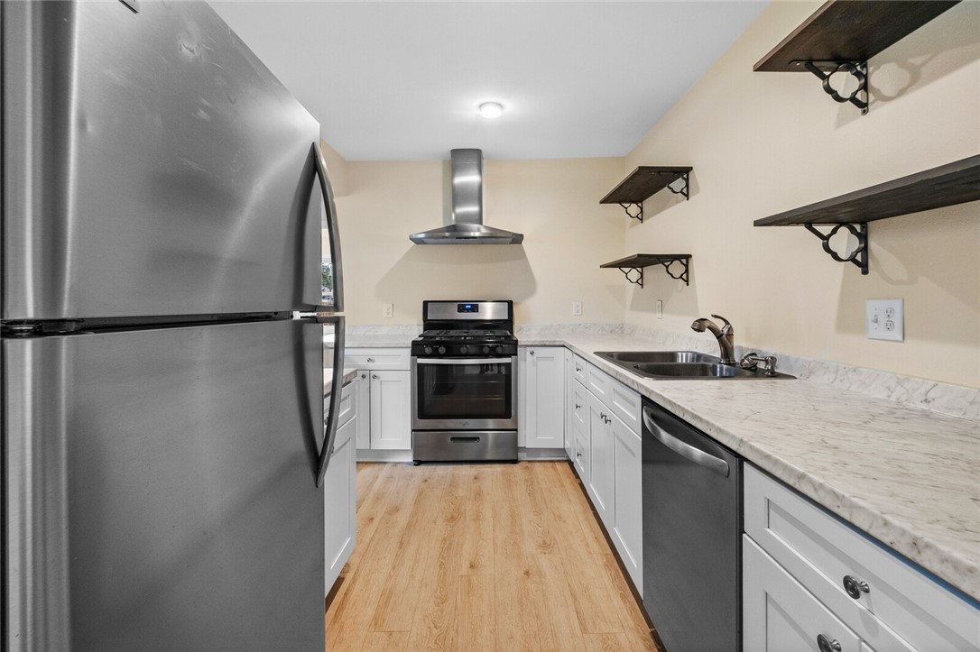 Bentonville, Arkansas, 72712, United States, 2 Bedrooms Bedrooms, ,1 BathroomBathrooms,Residential,For Sale,1793359