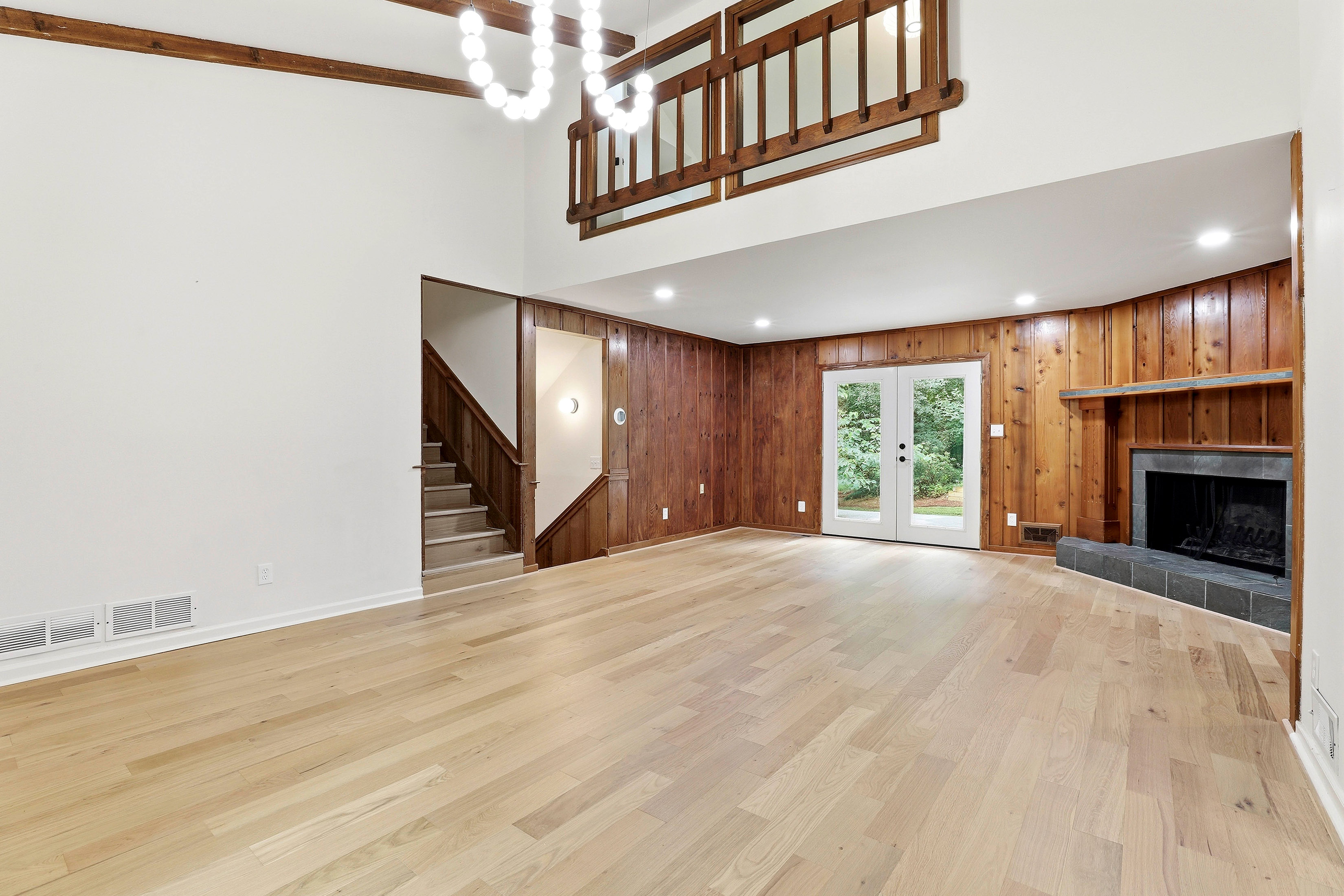  Picture Perfect Home Embodies Mid-century Elegance and Charm - 物件實景