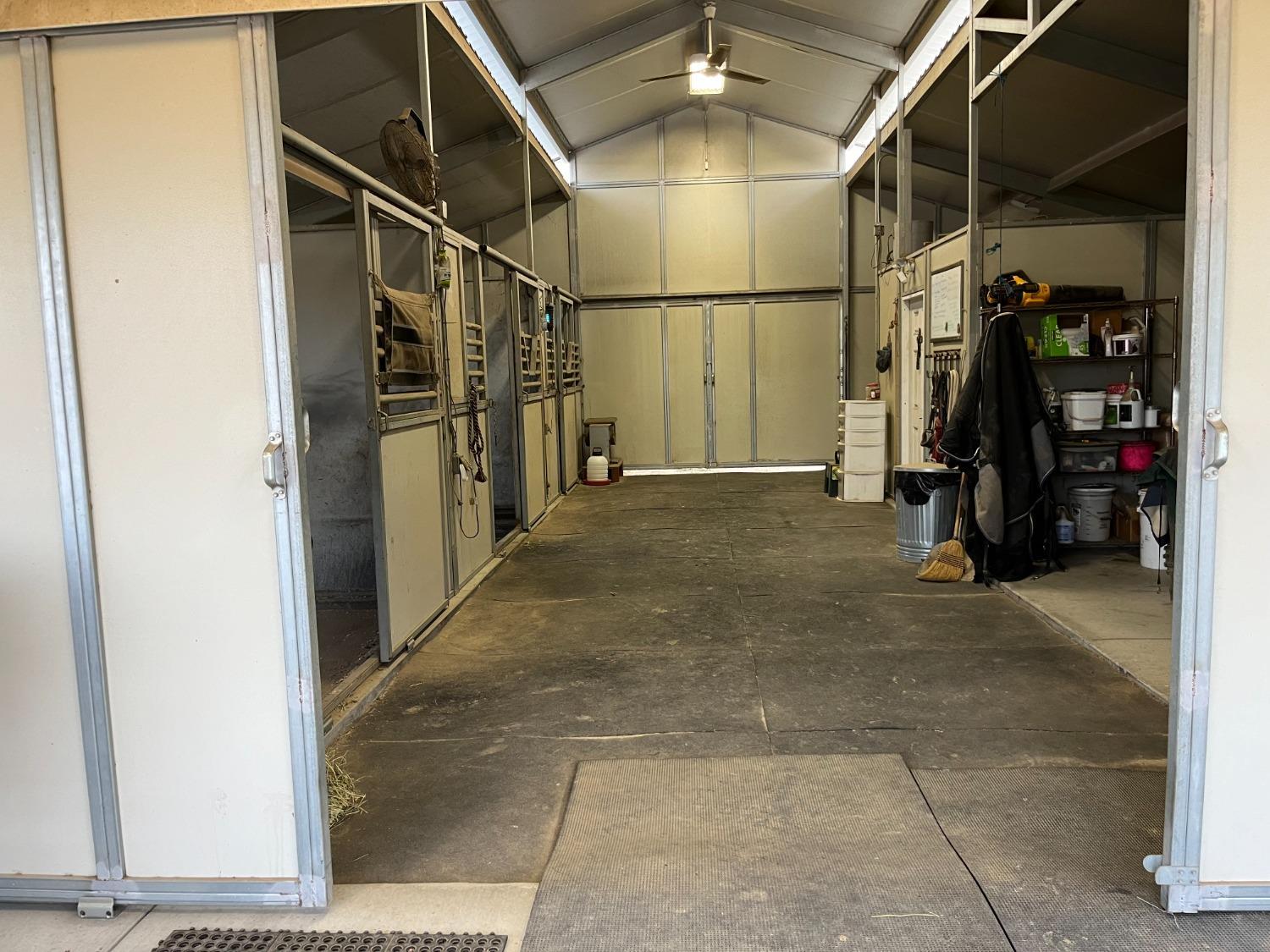 Delhi, California, 95315, United States, 3 Bedrooms Bedrooms, ,4 BathroomsBathrooms,Residential,For Sale,1975703