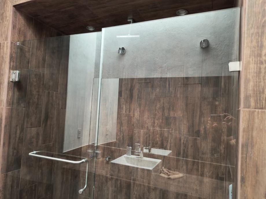 Parras, Coahuila de Zaragoza, 27987, Mexico, 3 Bedrooms Bedrooms, ,4 BathroomsBathrooms,Residential,For Sale,1694897