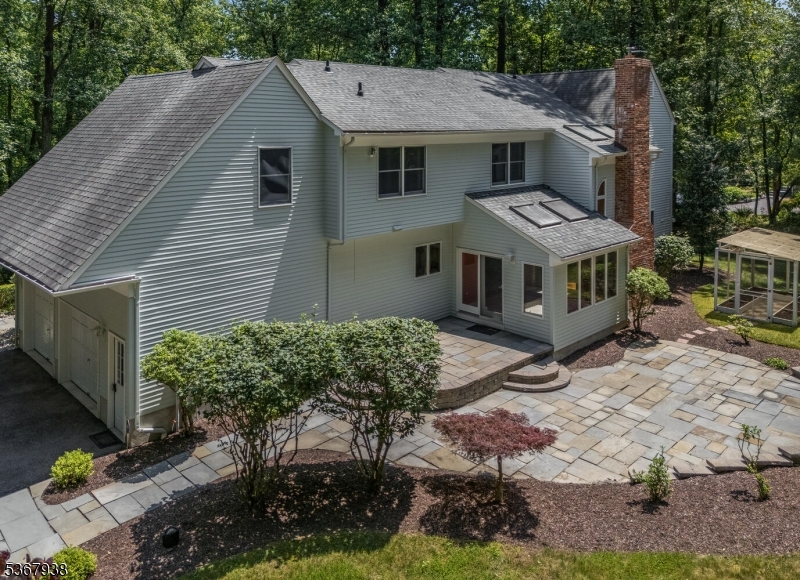 Raritan Twp., New Jersey, 08822, United States, 4 Bedrooms Bedrooms, ,3 BathroomsBathrooms,Residential,For Sale,1988299