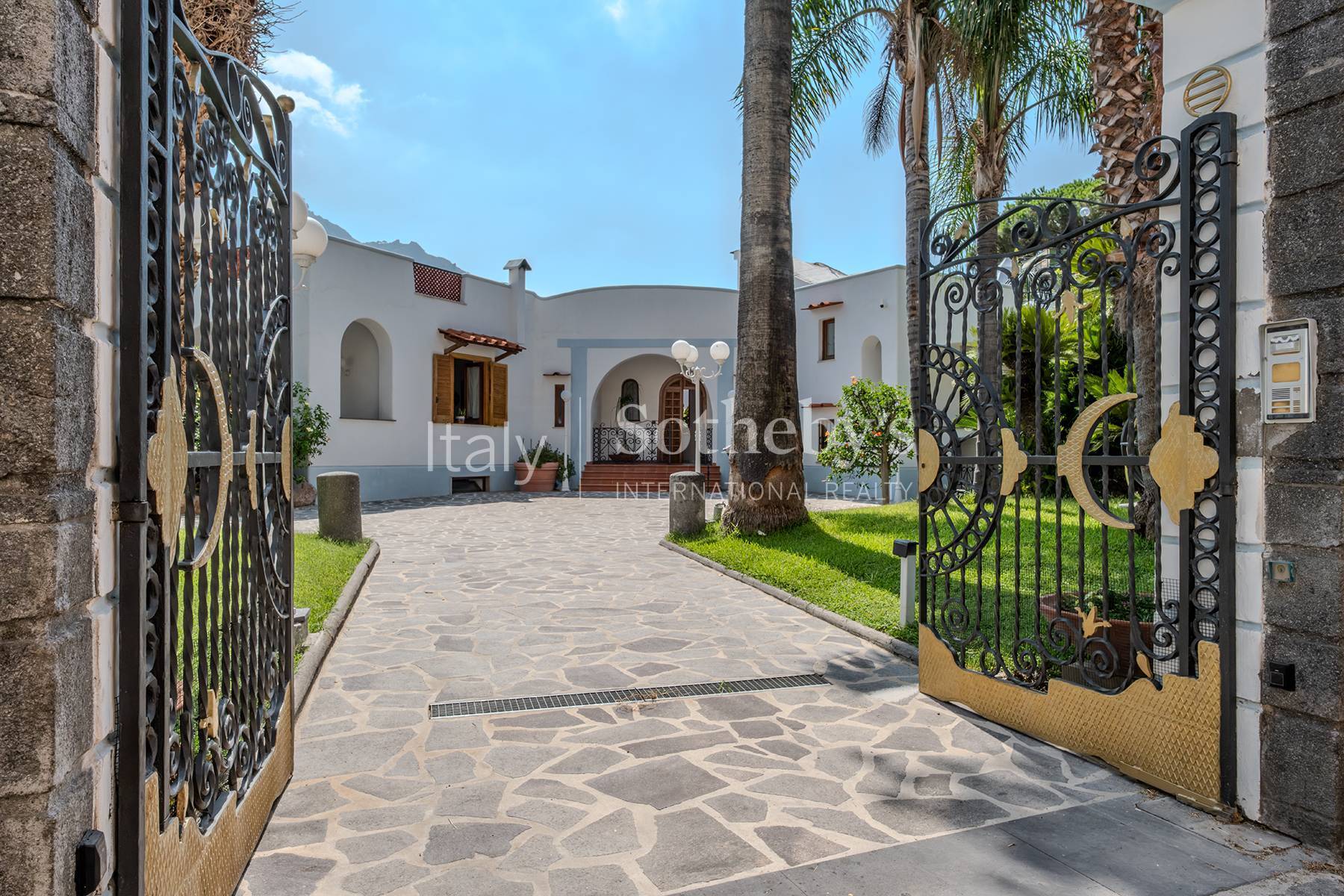  Prestigious villa with swimming pool in the heart of Forio - 物件實景