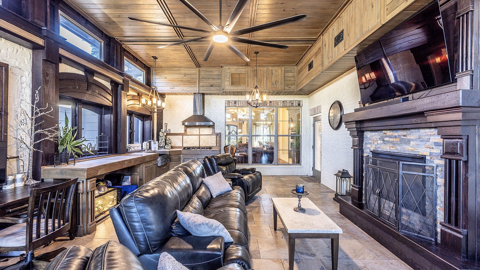 Houma, Louisiana, 70360, United States, 4 Bedrooms Bedrooms, ,5 BathroomsBathrooms,Residential,For Sale,1992086