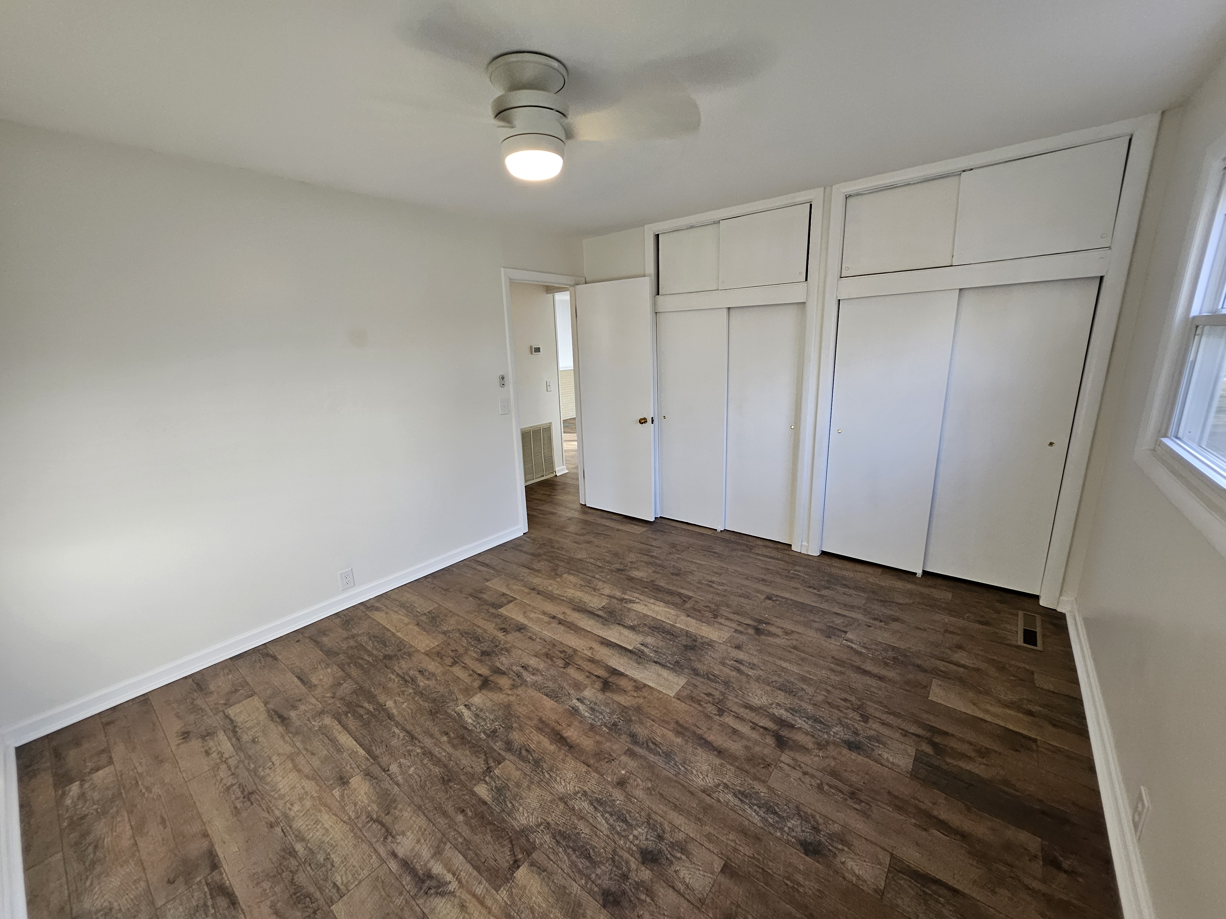 Monett, Missouri, 65708, United States, 4 Bedrooms Bedrooms, ,4 BathroomsBathrooms,Residential,For Sale,1998784