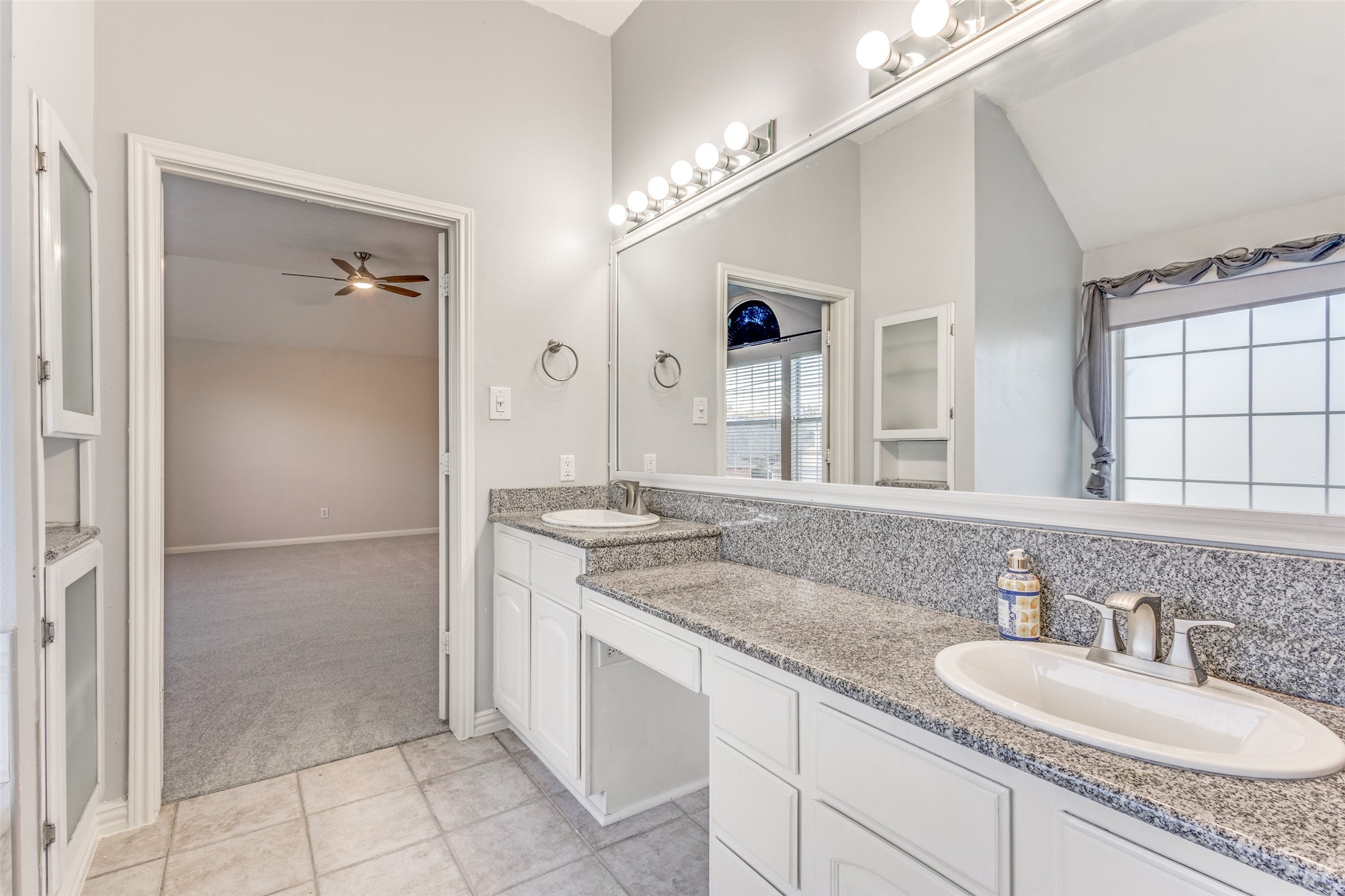 Richardson, Texas, 75082, United States, 4 Bedrooms Bedrooms, ,3 BathroomsBathrooms,Residential,For Sale,1989698