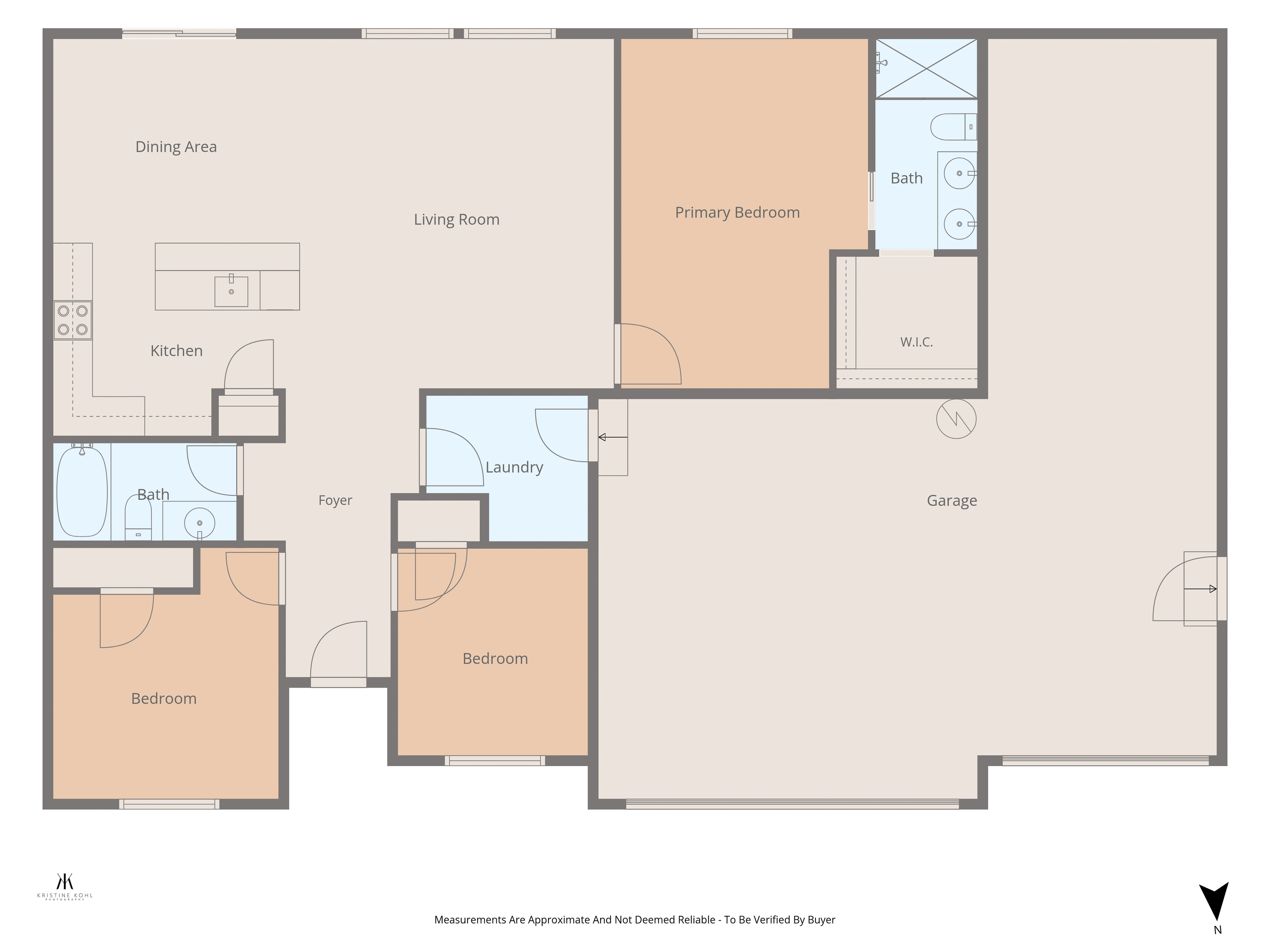  4-Car Garage, Big Yard & Fully Fenced - 物件實景